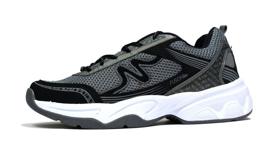 Image 8: Men's Memory Foam Trainers