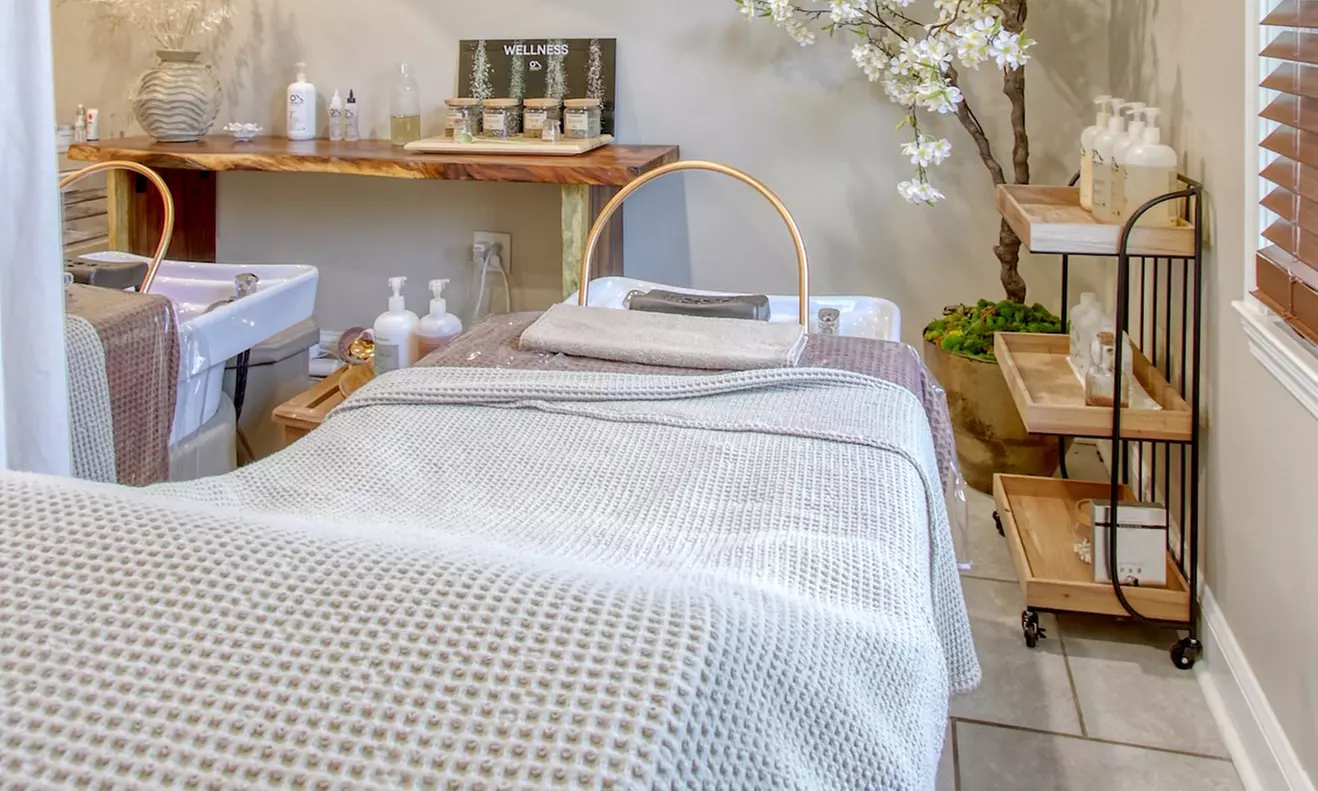 Up to 30% Off on Salon - Scalp Care at UNIQUE STUDIO ROSS