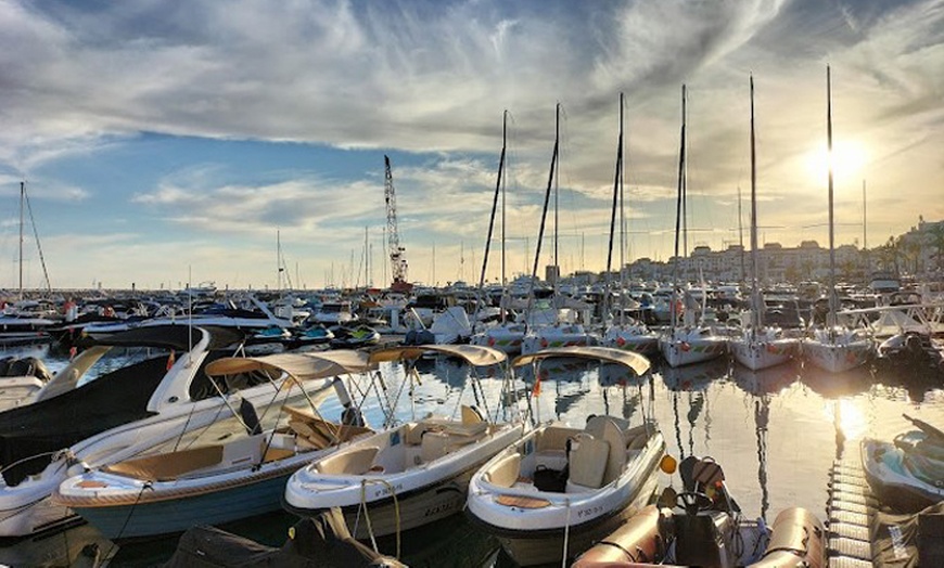 Image 4: Amor al Mediterráneo: menú de chuletón para 2 personas en Puerto Banús