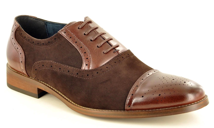 Image 26: Two-Tone Men's Brogue Shoes