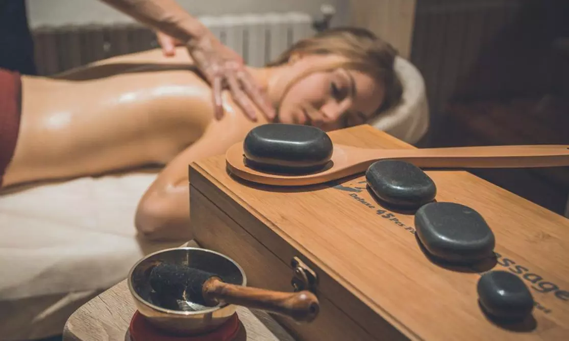 2 pass en spa de 90 min, demi-champagne et déco romantique en option