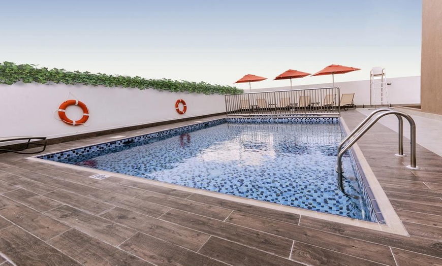 Image 6: 4* Pool Access: Child (AED 35), Adult (AED 59)