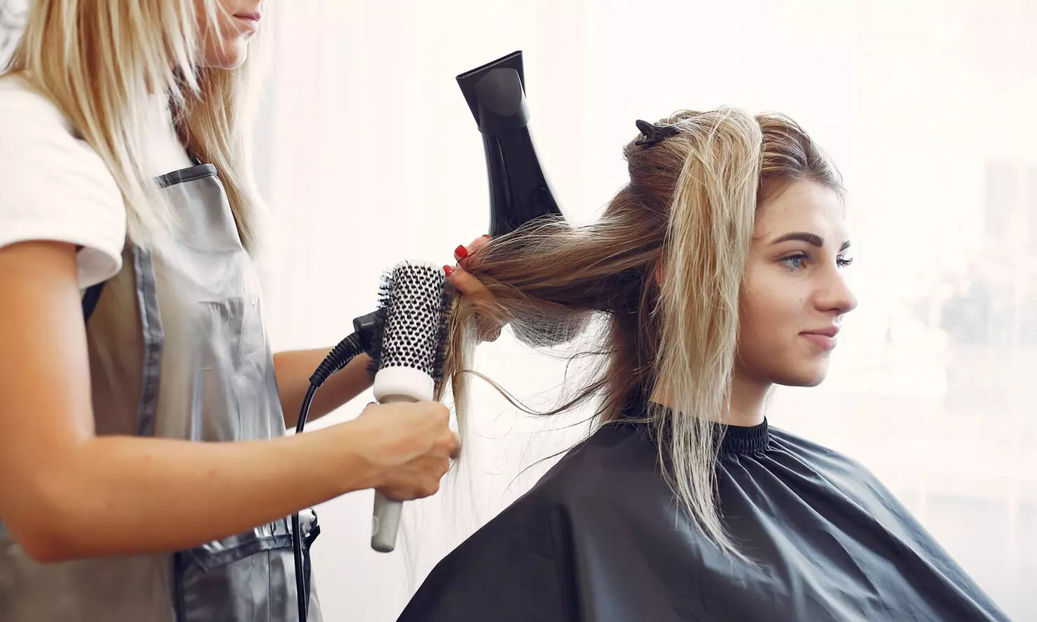 Sesión de peluquería con lavado, corte y opción a tinte