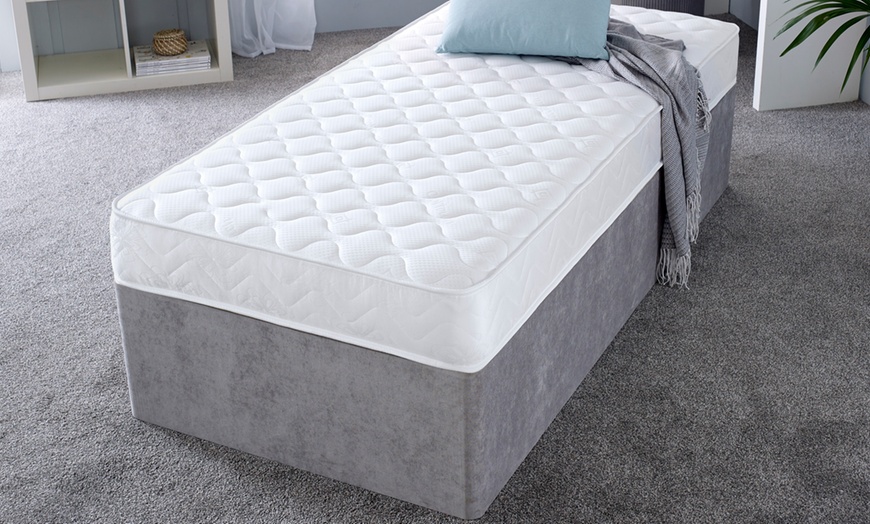 Image 1: Hybrid Sprung Mattress with Memory Foam