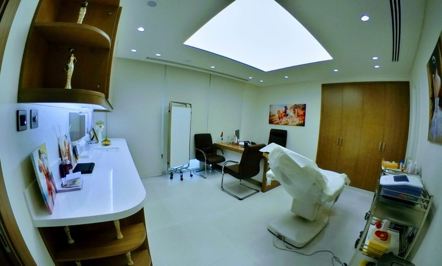 Image 5: Choice of Dental Treatments at Dr Victoria Medical Center