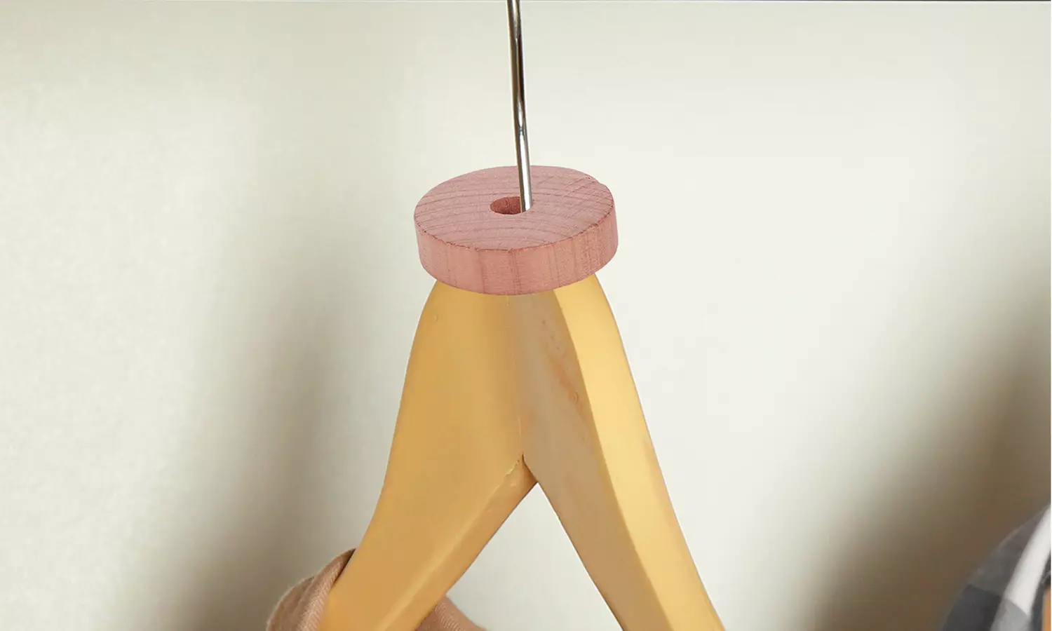 Vinsani 45-Piece Moth Repellent Drawer and Wardrobe Freshener Ring Set