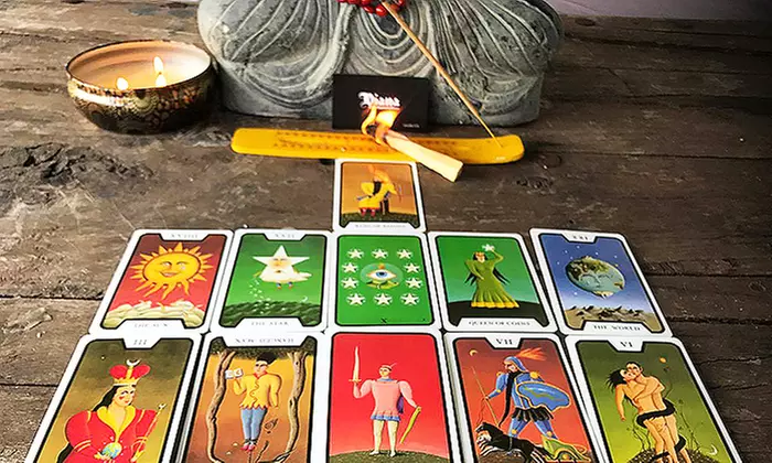 One, Two, or Three Guided Tarot Readings at Diana Cartomántica (Up to 70% Off) - Primary Image