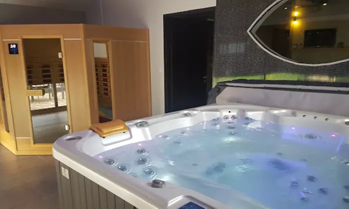 Accès au spa privatisé avec bain à remous en duo Au Gite Zen