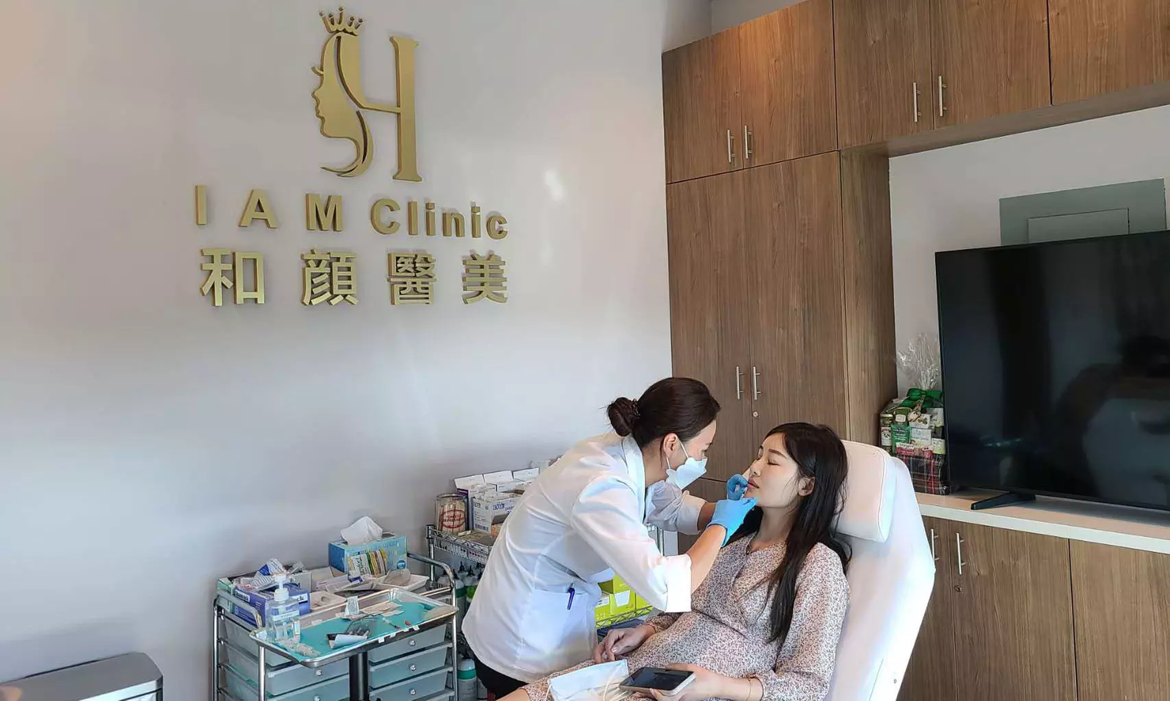 Smooth Skin Awaits: One Session of 60 Units of Dysport Injectable