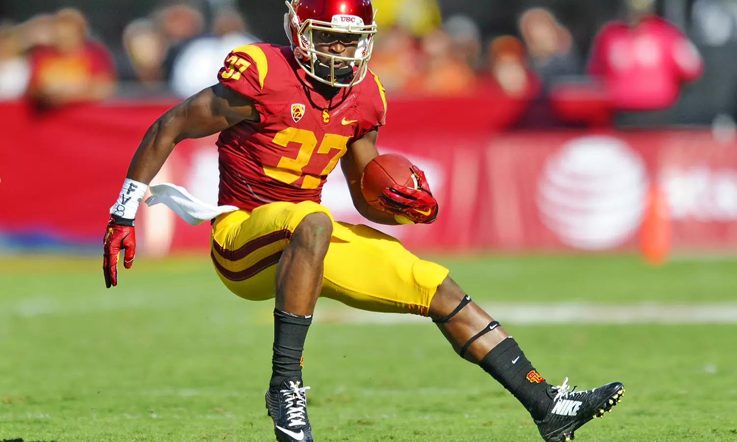 USC Trojans Football Game Against Notre Dame on Saturday, November 26, Time TBD - Second Medium