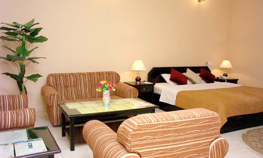 Image 5: Fujairah: 1- or 2-Night All-Inclusive Stay