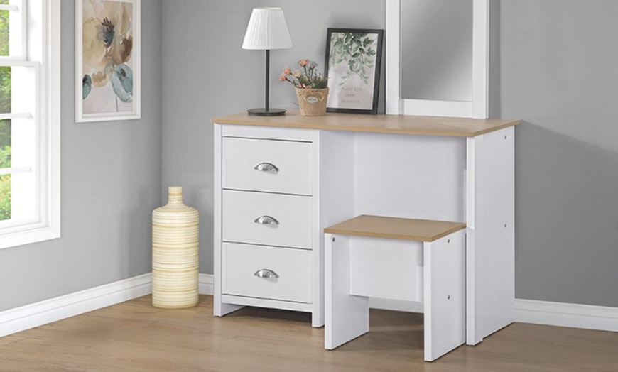 Image 12: Quantock Bedroom Furniture