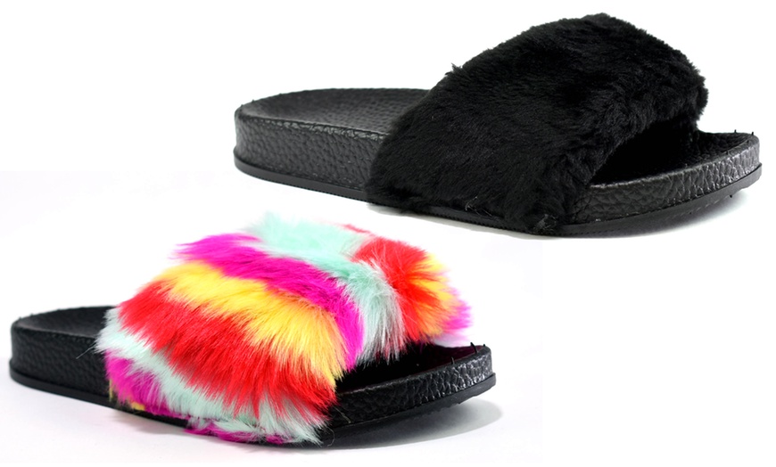 Image 1: Faux Fur Kids' Sliders