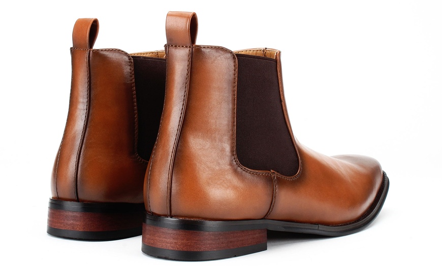 Image 11: Vincent Cavallo Men's Chelsea Dress Boots with Matching Belt