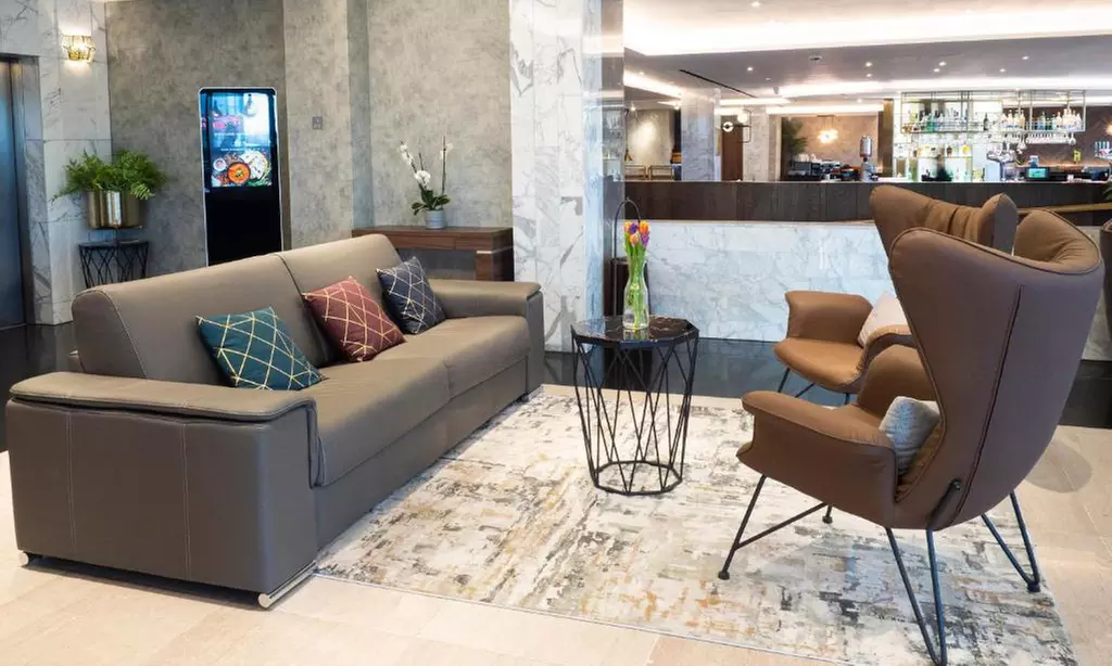 4* Kingston: One or Two Nights Stay