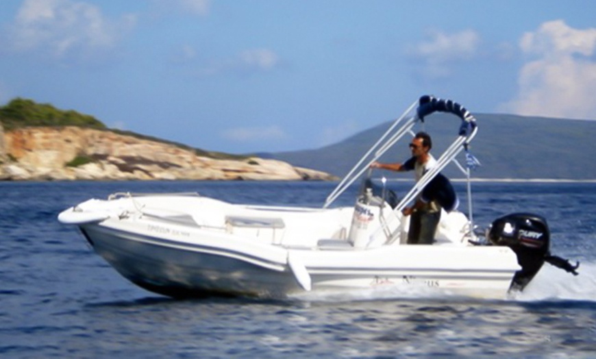 Image 4: 1 hora de alquiler de embarcación sin patrón con Marbella Rental Boat