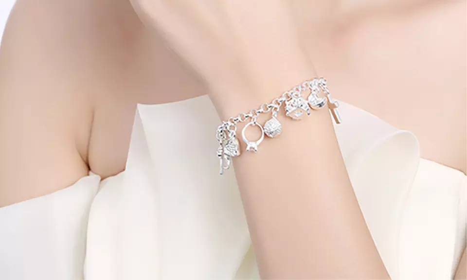 Bracelet avec 13 pendentifs pour femmes - Second Medium