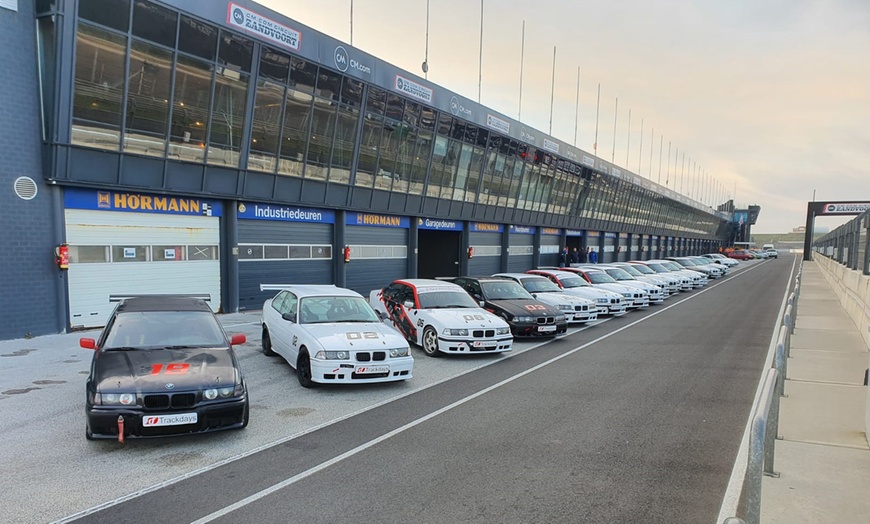 Image 6: Racen op Zandvoort of Assen