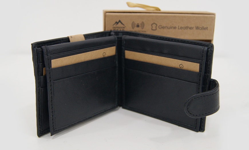 Image 8: Outdoor Gear Leather Wallet