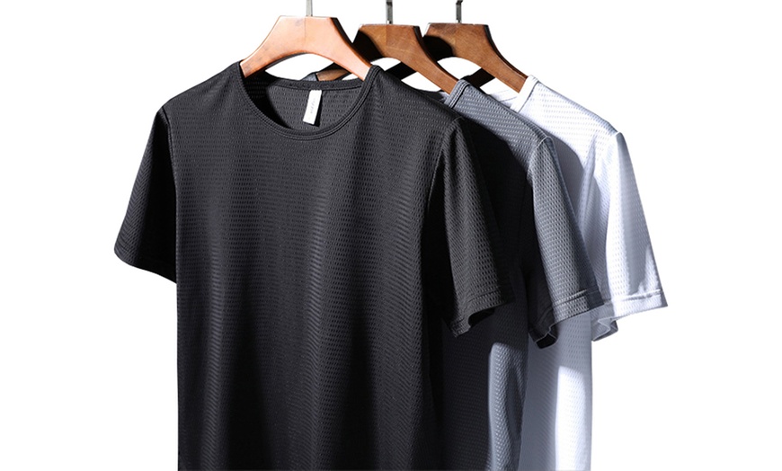 Image 3: Pack of Three Cool Quick-Dry Sports T-Shirts