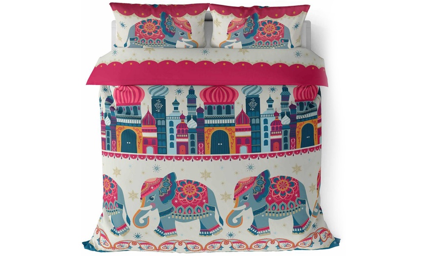 Image 1: Arabian Nights Duvet Set
