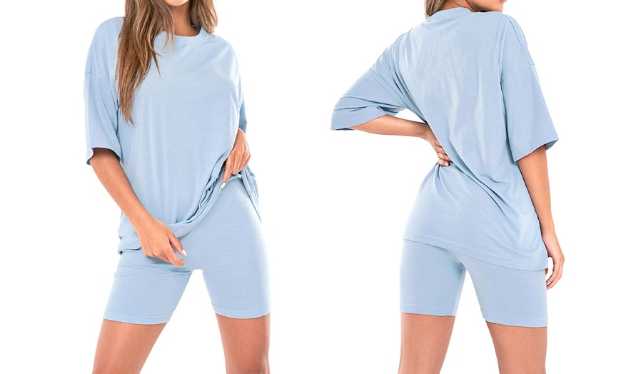 Image 7: Women's Oversized T-Shirt and Cycling Shorts Set