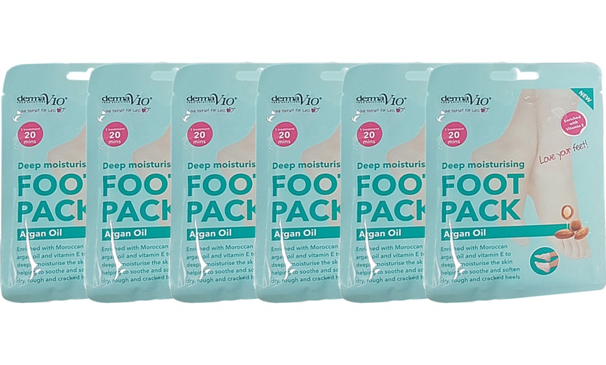 Image 11: Up to Six Derma V10 Moisturising Foot Packs