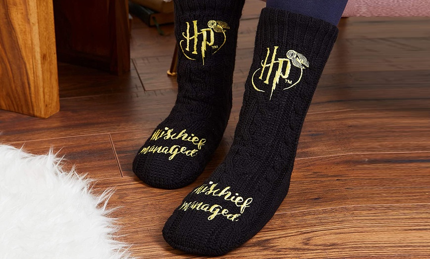 Image 9: Harry Potter-Themed Women's Slipper Socks