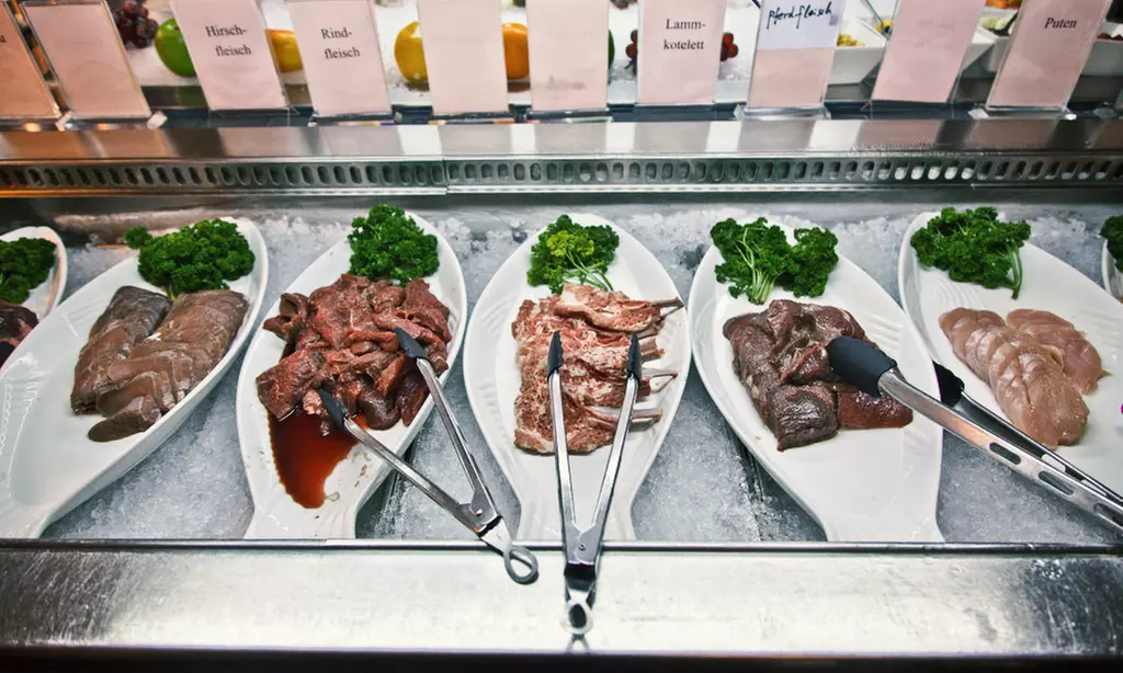 Chinesisch-mongolisches Abend-Buffet All-you-can-eat für 2-4 Personen