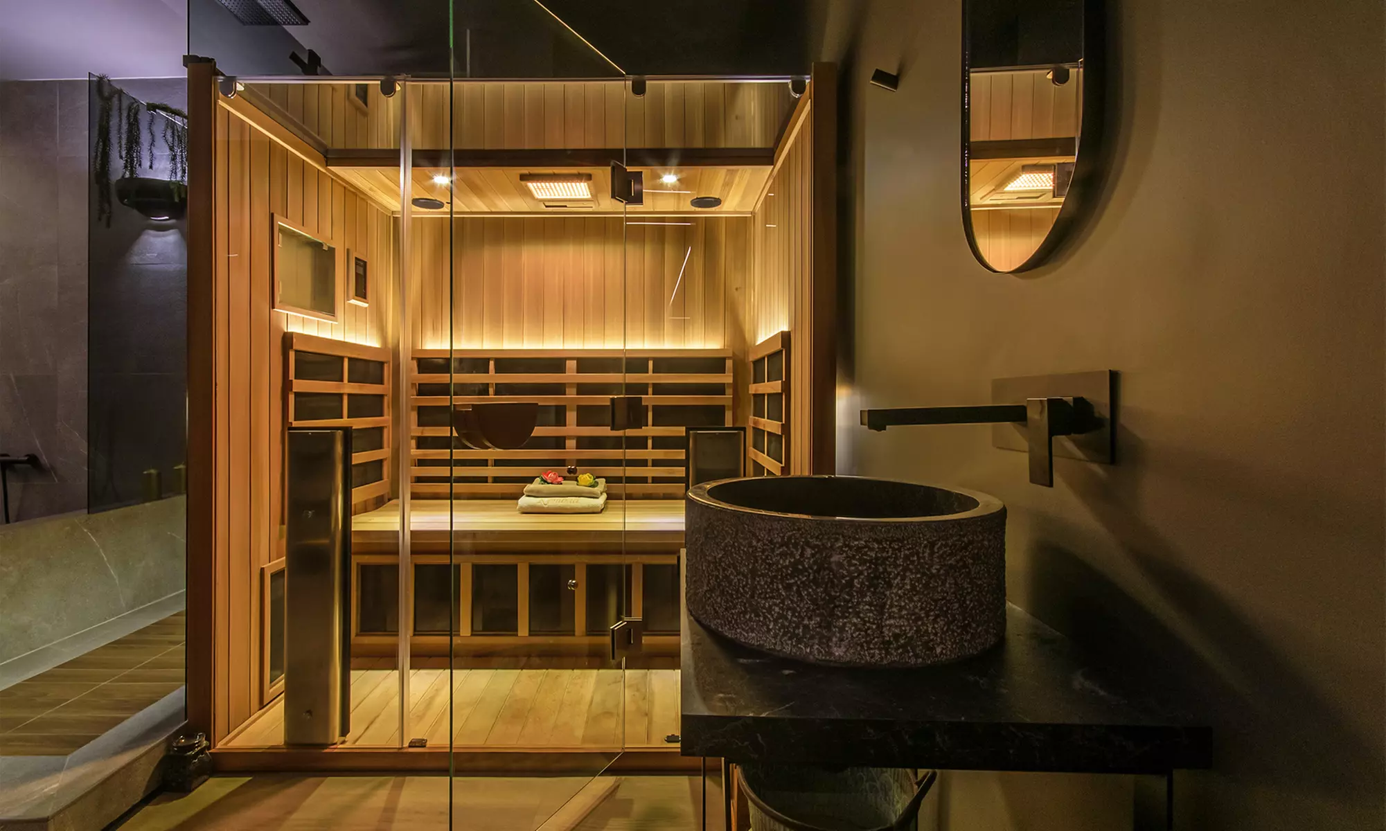 Ritual en pareja con hidromasaje, sauna, cava y bombones en privado