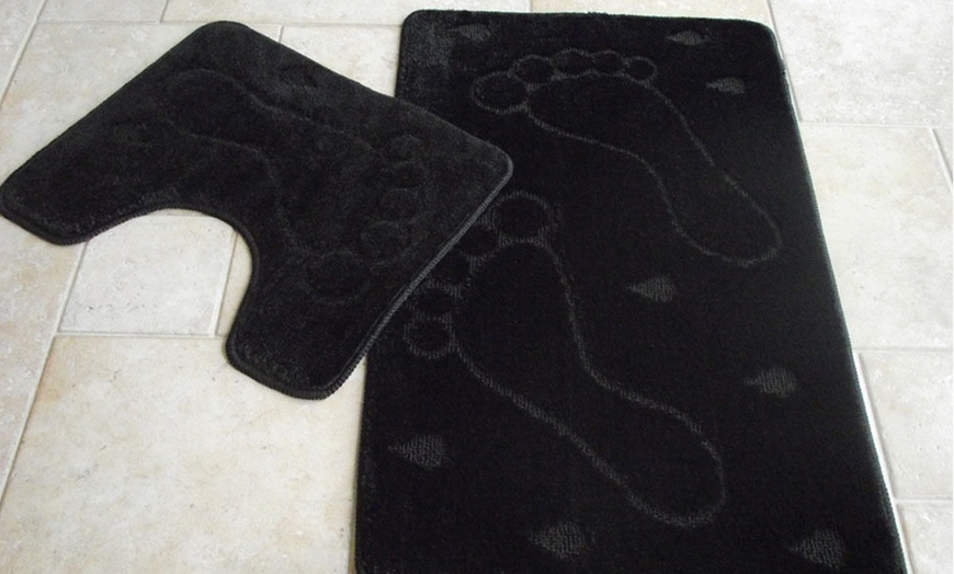 Image 5: Footprint Bath and Pedestal Mat Set