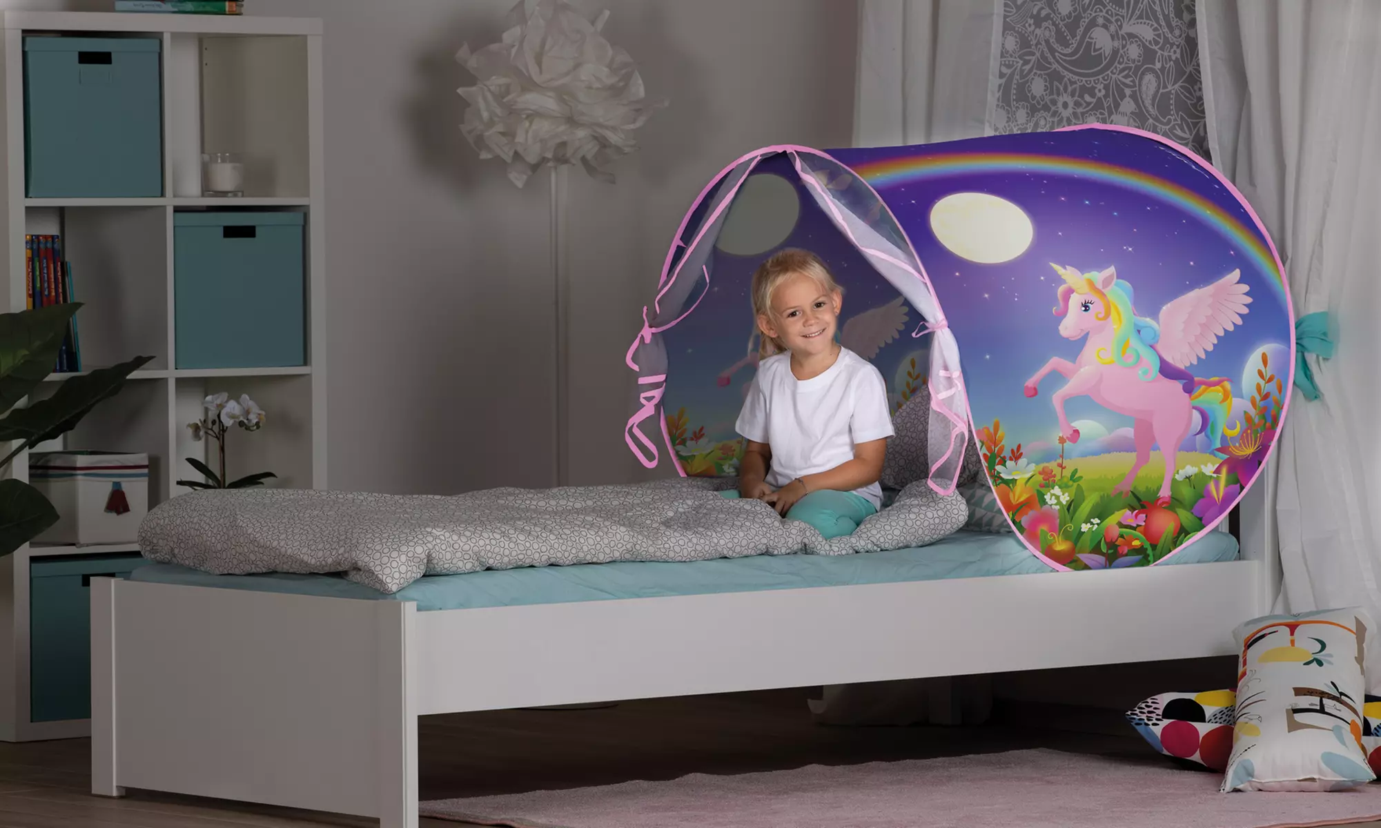 Tienda de cama para niños con luz nocturna John - Primary Image