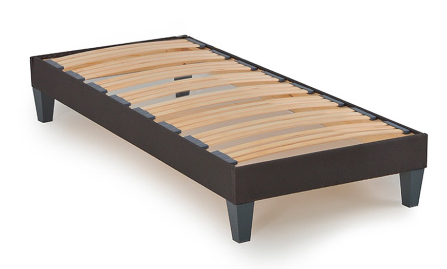 Image 9: Matelas mousse à mémoire "Amboise", option sommier et kit de couchage