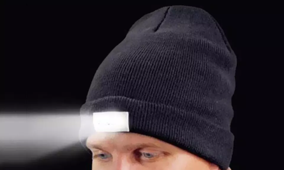 1x oder 2x Mütze mit LED-Licht in der Farbe nach Wahl - Primary Image