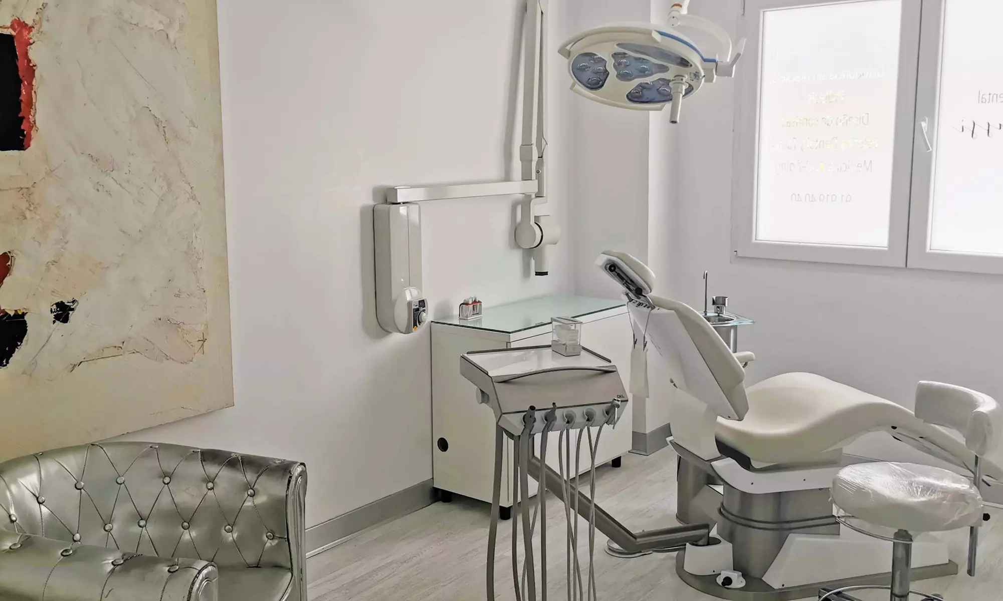 Blanqueamiento con limpieza bucal avanzada con estudio dental completo