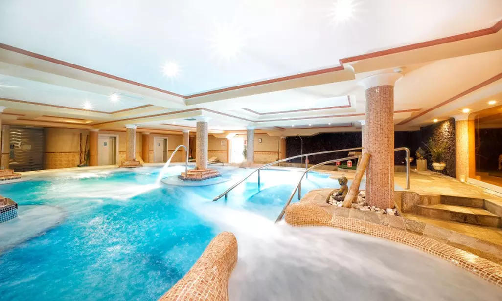 Circuito spa de 90 minutos con tratamientos adicionales a elegir