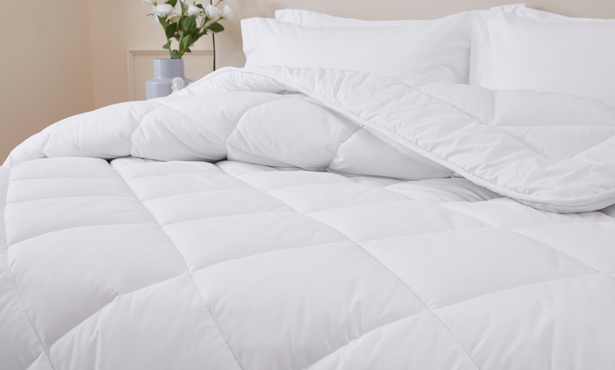 Image 3: Luxury Blended Wool Duvet