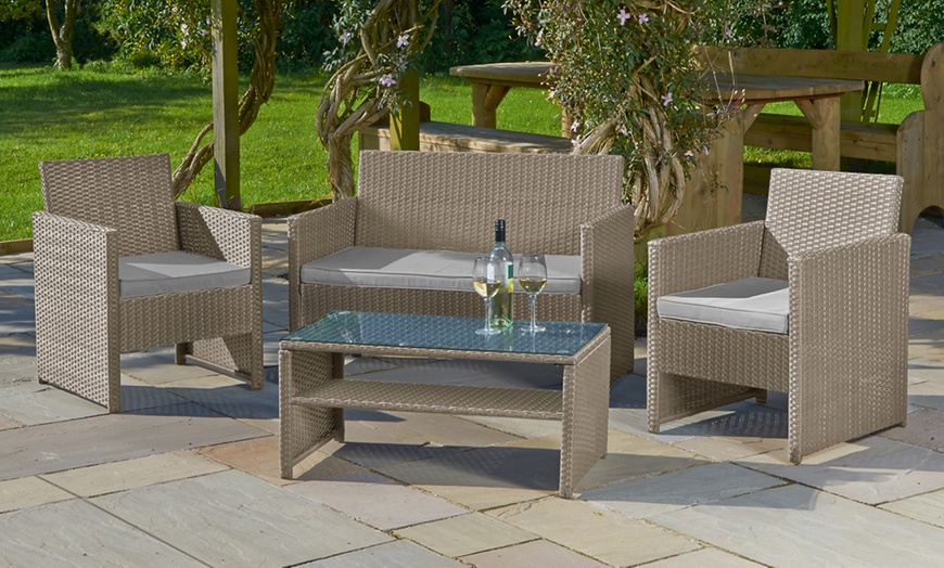 Image 3: 4-Piece Rattan-Effect Garden Set