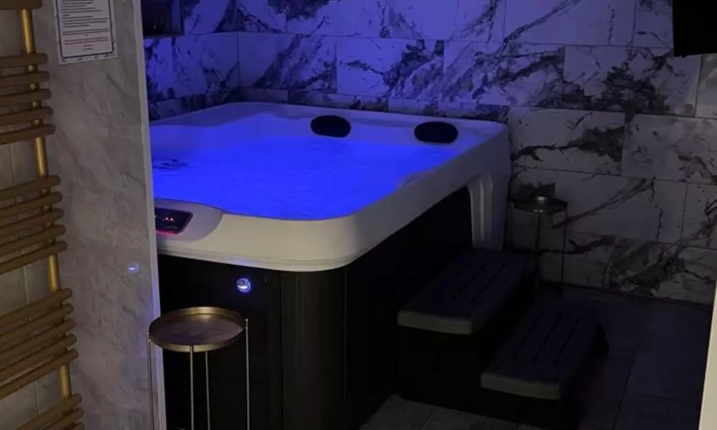 Indulge in a Glow Hammam Experience for One or Two