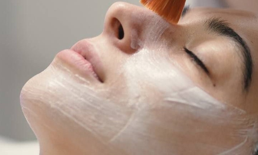 Image 4: Podaruj sobie lub bliskim voucher do 500 zł na zabiegi na twarz