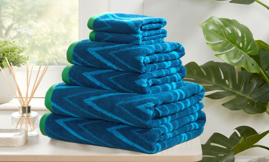 Image 5: Helix 6-Piece Towel Bale - 100% Cotton, Ultra-Absorbent Towels