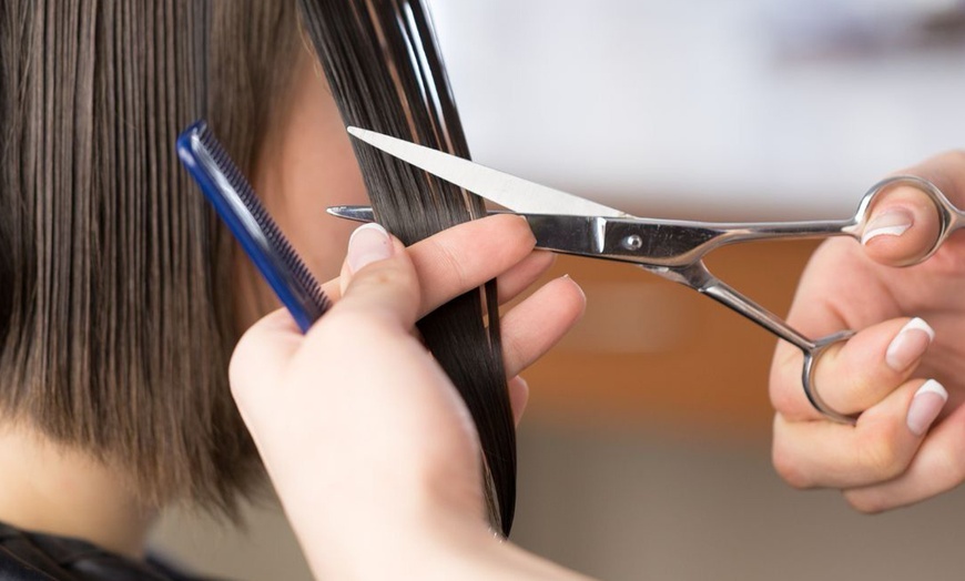 Image 7: Haircut, Blow-Dry, and More at Pink Line Spa