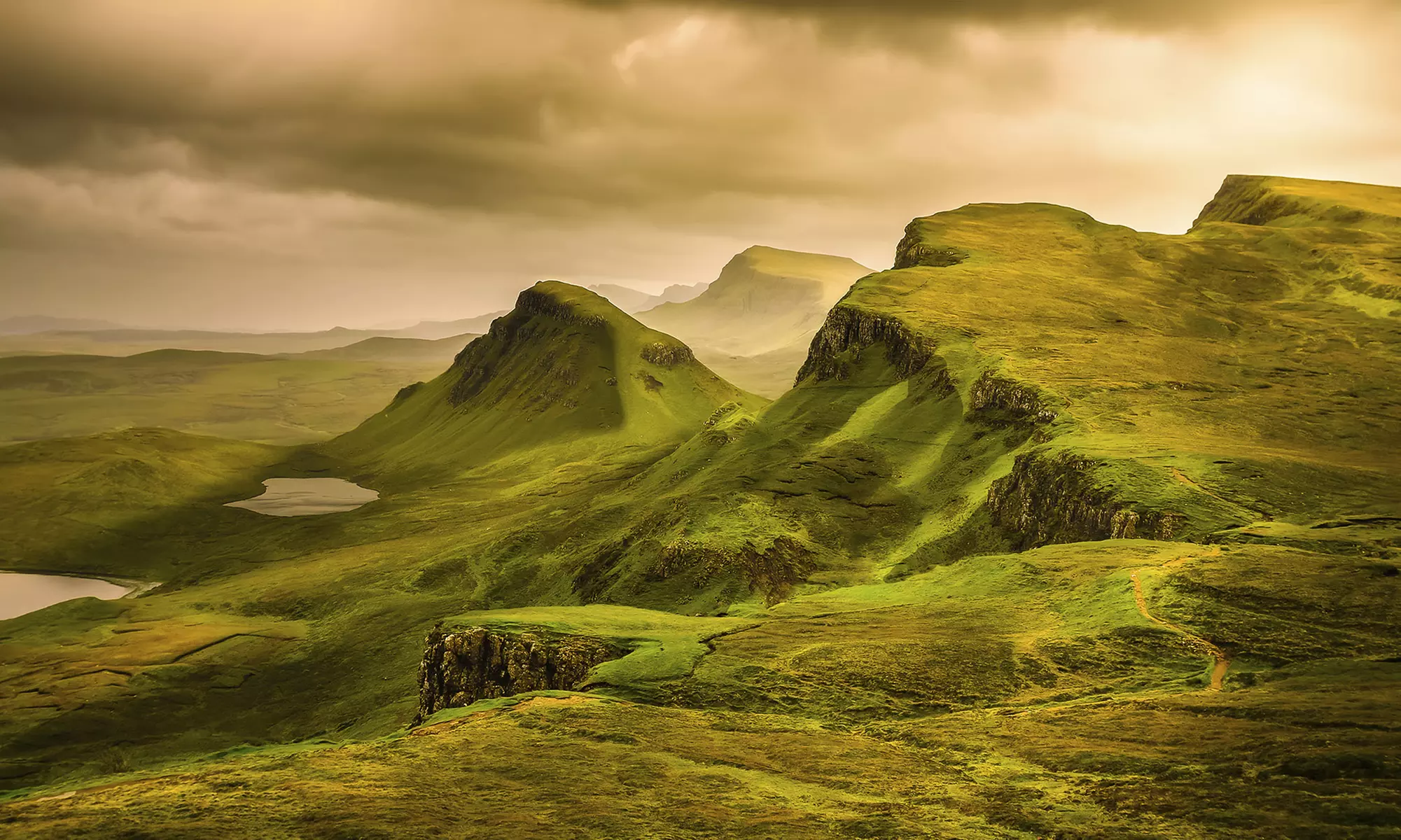 Scotland with Isle of Skye Tour. Price is per Person, Based on Two Guests per Room. Buy One Voucher per Person.  - Primary Image