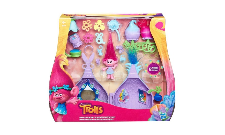 Image 4: DreamWorks Trolls Toys