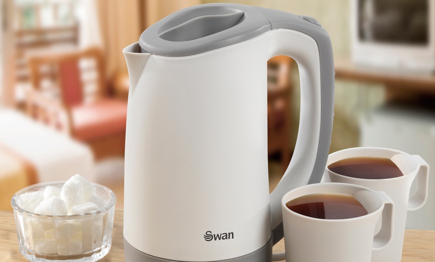 Image 4: Swan Travel Kettle