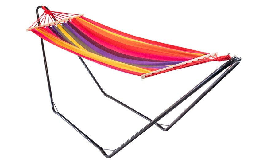 Image 5: Harbour Housewares Garden Hammock or Stand