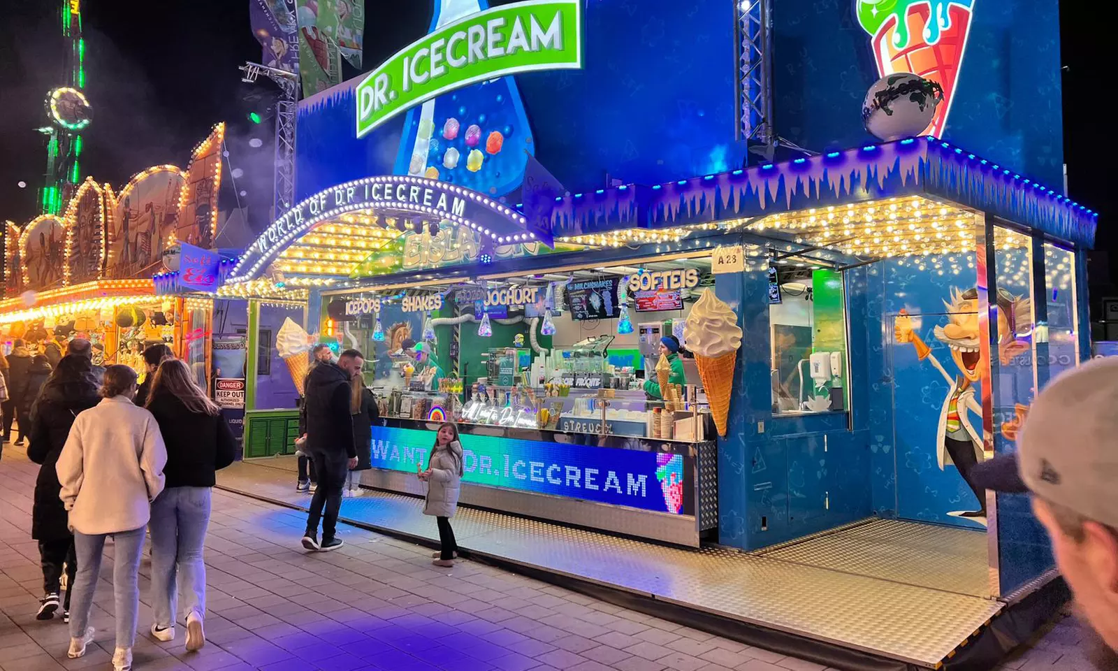 Eis-Variationen auf Hamburger Dom von Dr. Icecream (bis zu 50% sparen) - Primary Image