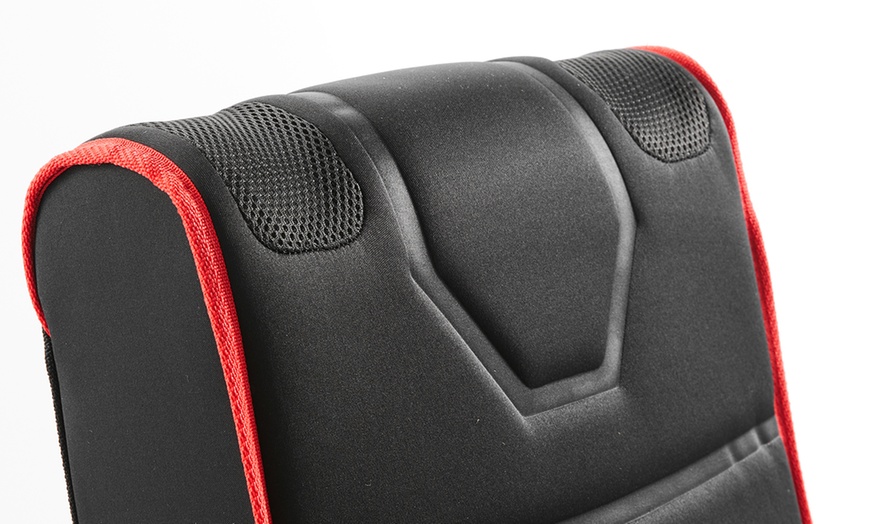 Image 5: Bluetooth Rocker Gaming Chair