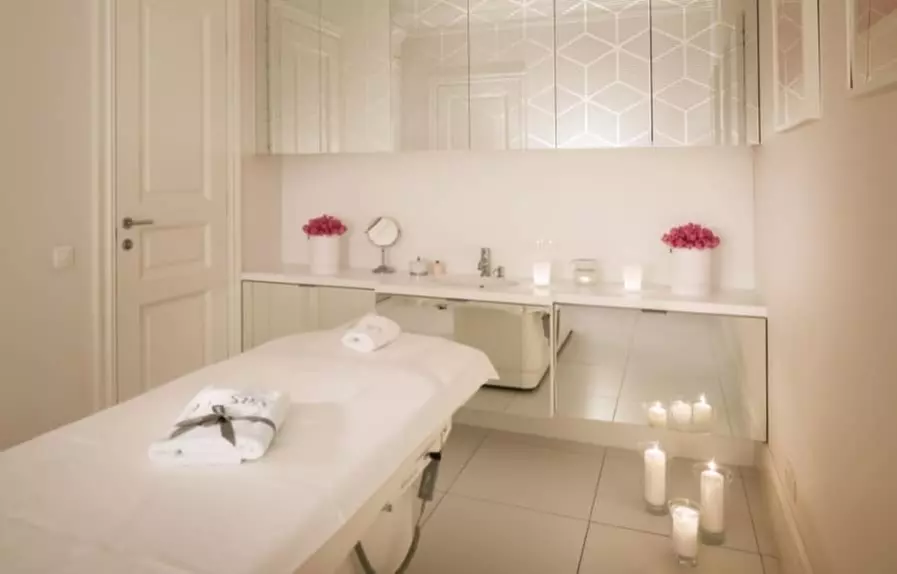 Wybrany masaż całego ciała z zabiegiem na twarz