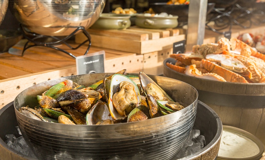 Image 6: All-You-Can-Eat Seafood Buffet